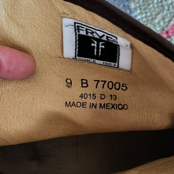 FRYE Pippa Short Boot - Brown - 9B - Picture 7 of 7